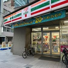 コンビニ　セブンイレブン大阪安土町1丁目店（コンビニ）まで159m