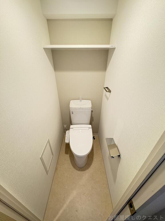 トイレ　（写真は同タイプ）