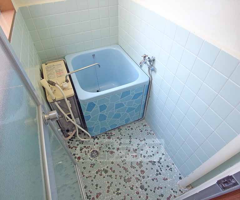 バス・シャワールーム　レトロなお風呂です。