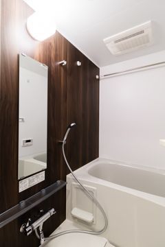 バス・シャワールーム　■Ｂ・Ｔ別■追焚機能■浴室乾燥機