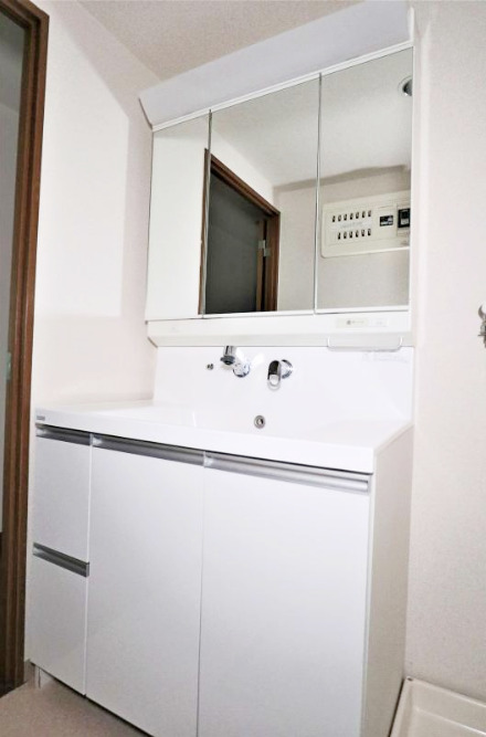 洗面設備　【新線開通で注目の新横浜に住む♪】人気物件！！