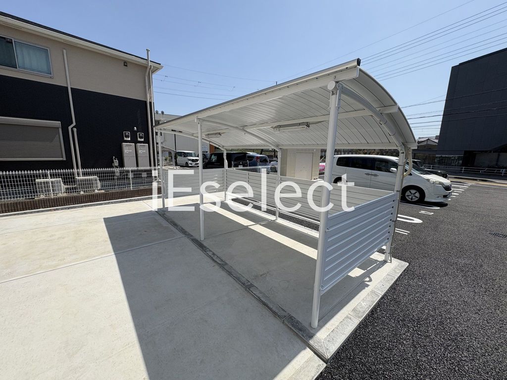 その他共有部分　屋根付きの駐輪場