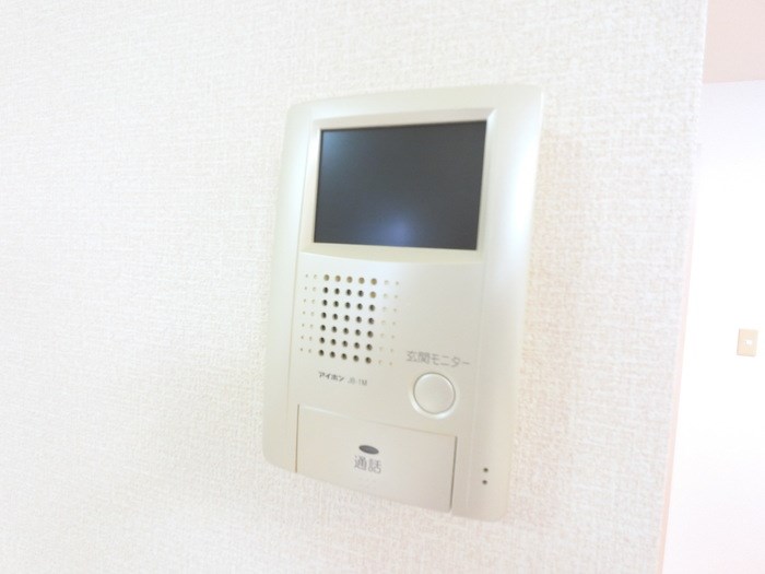 セキュリティ　TVモニター付きインターホンで安心