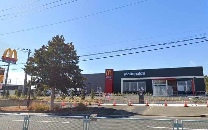 飲食店　マクドナルド藤沢柄沢店（飲食店）まで360m