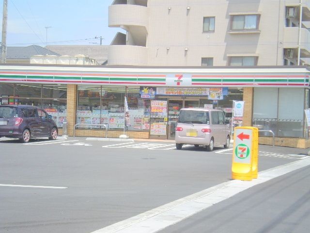 コンビニ　セブンイレブン坂戸泉町店（コンビニ）まで605m