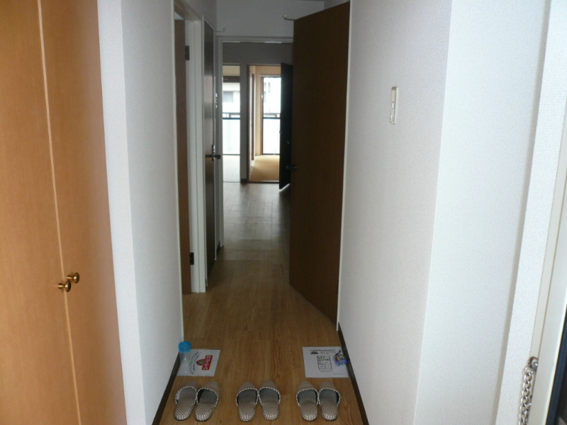 玄関　別部屋画像