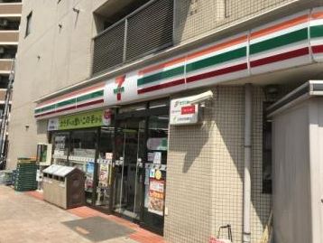 コンビニ　セブンイレブン神山店（コンビニ）まで225m
