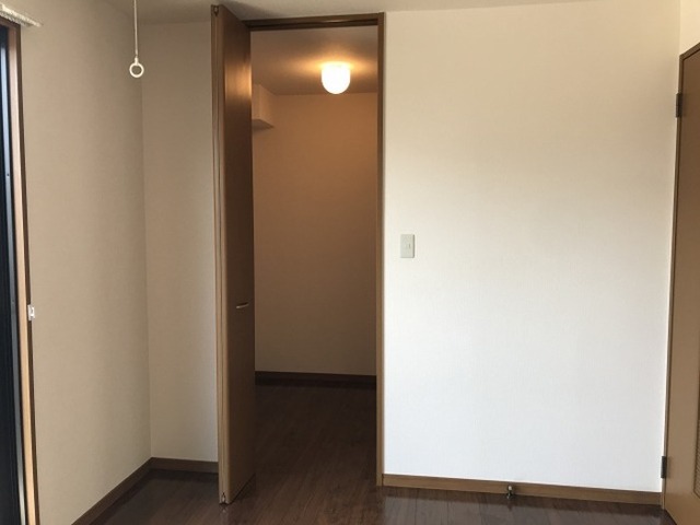 収納　ウォークインクローゼット