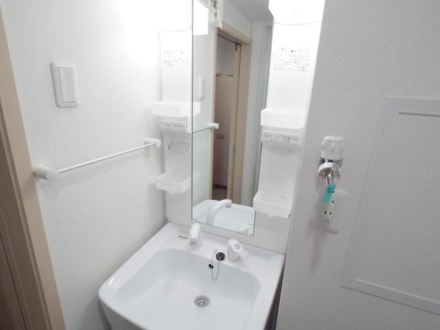 洗面設備　忙しい朝には欠かせない洗面所です