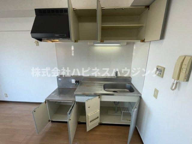 キッチン　※同物件他部屋参考写真、今回募集のお部屋はカウンターキッチン