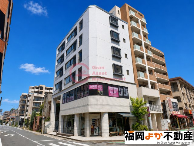 建物外観　落ち着いた雰囲気の外観です