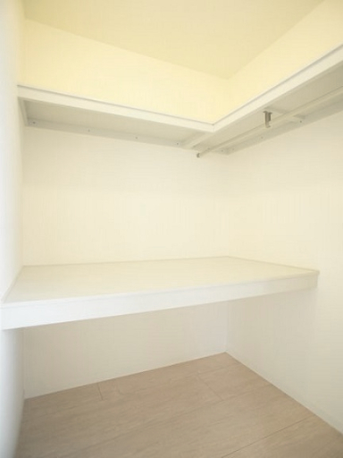 収納　広々クローゼット付きでお部屋はスッキリ♪