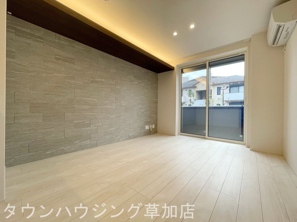 つくばエクスプレス 三郷中央駅 徒歩6分 3階建 築3年の居間写真