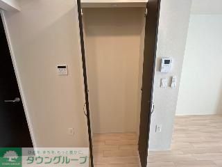 ＪＲ京浜東北線 大船駅 バス乗車時間：6分 最寄りバス停で下車 徒歩9分 2階建 築1年の内装写真