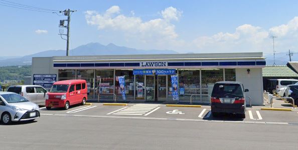 コンビニ　ローソン 韮崎神山町店（コンビニ）まで1370m