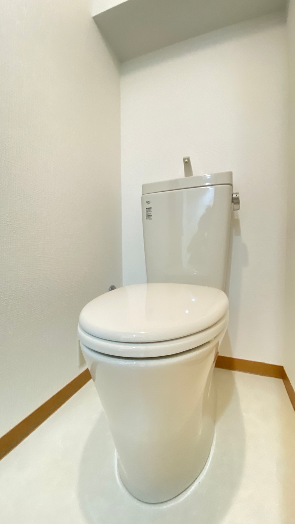 地下鉄御堂筋線 東三国駅 徒歩5分 7階建 築47年のトイレ写真