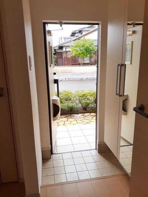 玄関