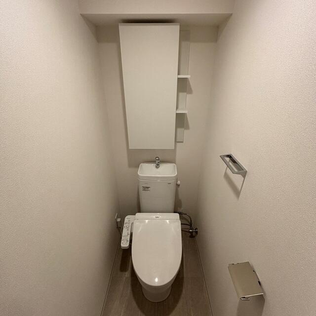 トイレ　※写真は同タイプ住戸です。