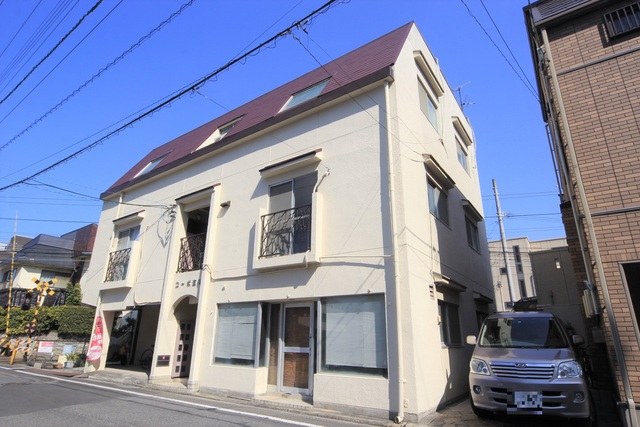 松山市高砂町のマンションの建物外観