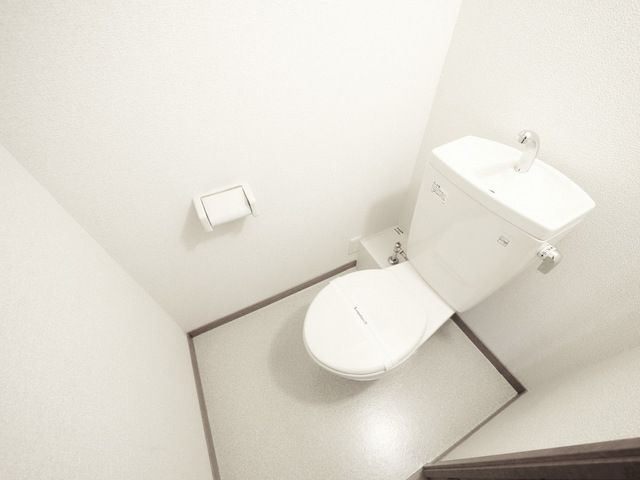 【桶川市末広のアパートのトイレ】