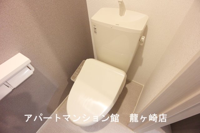 【ポスト　フォルトナートＢのトイレ】