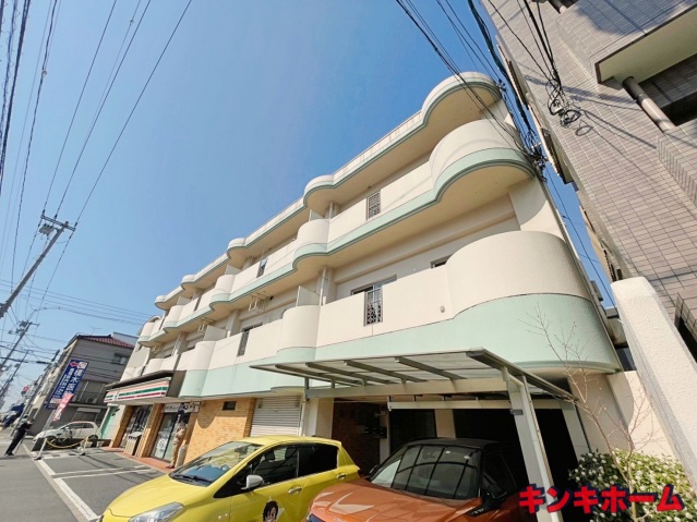 広島市中区江波南のマンションの建物外観