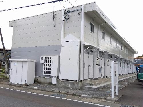 【レオパレス新井田の建物外観】