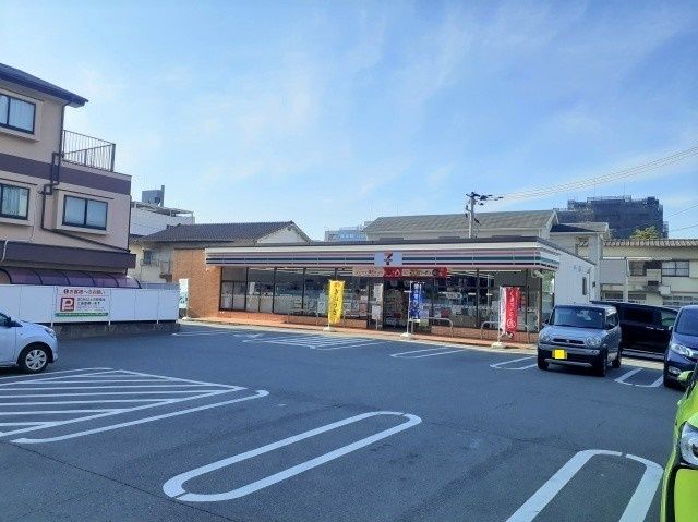 コンビニ　セブンイレブン熊本南千反畑町店（コンビニ）まで250m