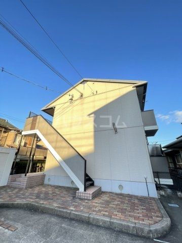 セジュール本町の建物外観