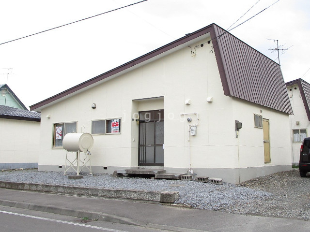 東光１２－８平屋の建物外観