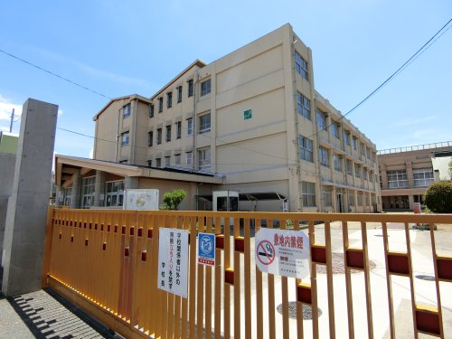 【美幸荘の小学校】