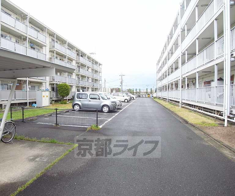 【ビレッジハウス長岡の駐車場】