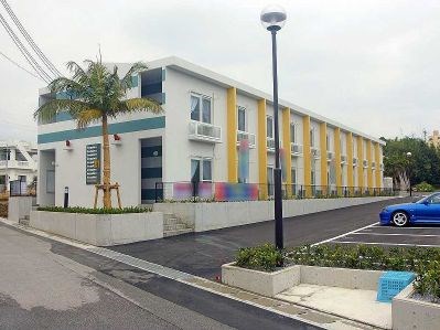 レオパレスパームサイドの建物外観