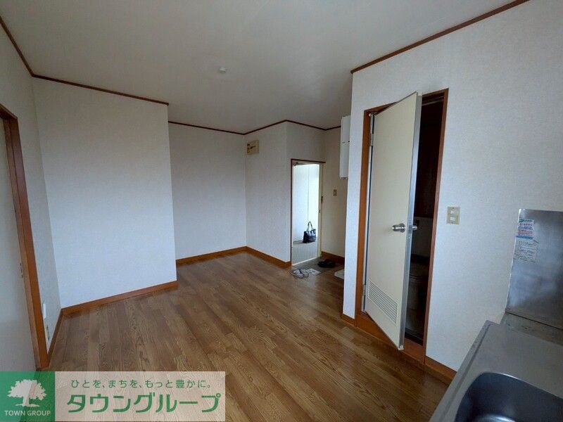 玄関　リビング/居室