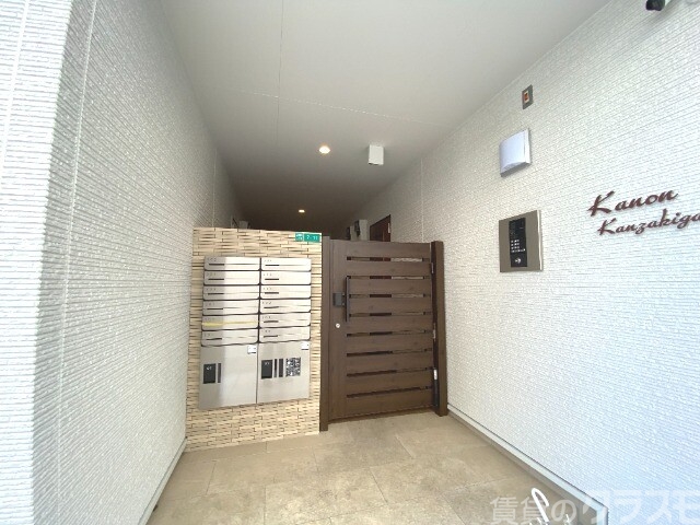 エントランス　可愛い感じですね。