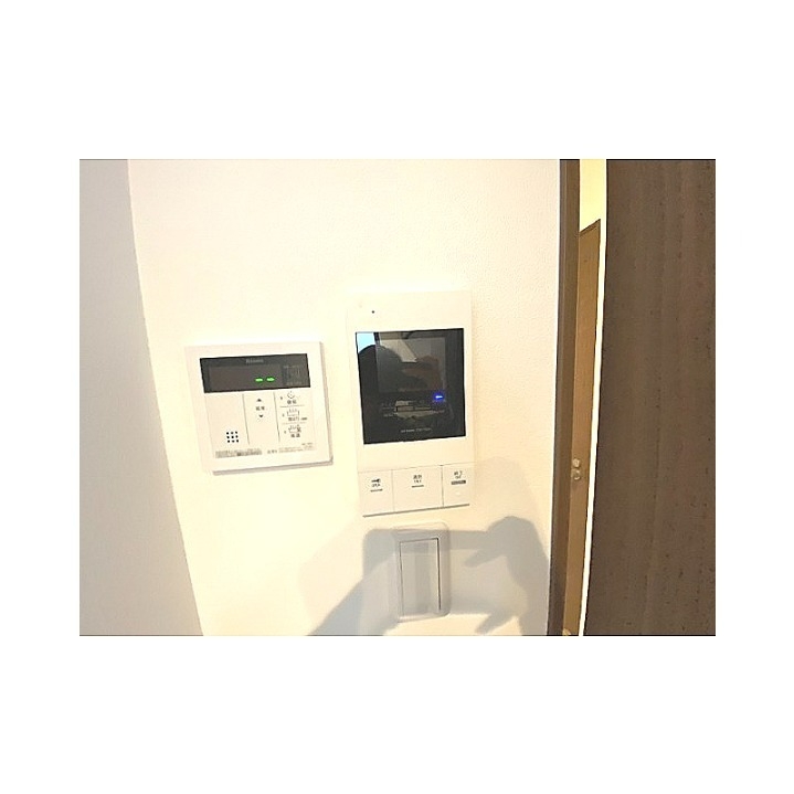 セキュリティ　顔が見える安心のオートロック付き。