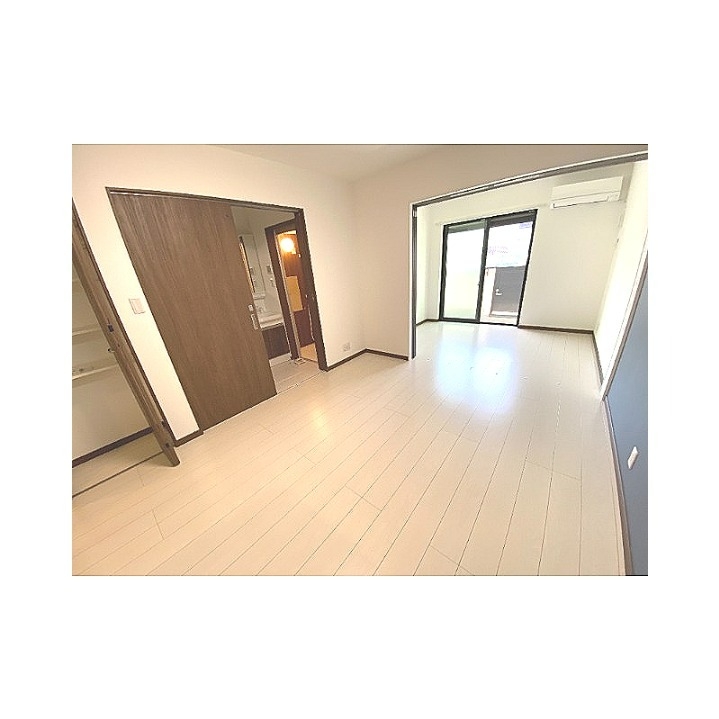 居室・リビング　一人暮らしはここで！