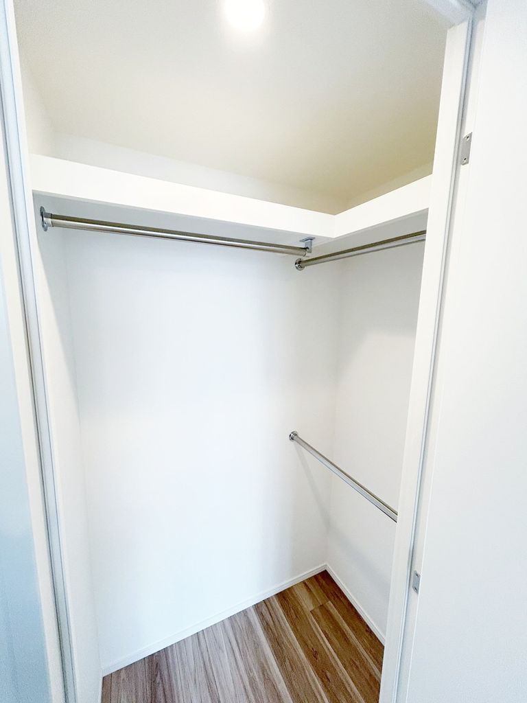 収納　7畳居室内クローゼット