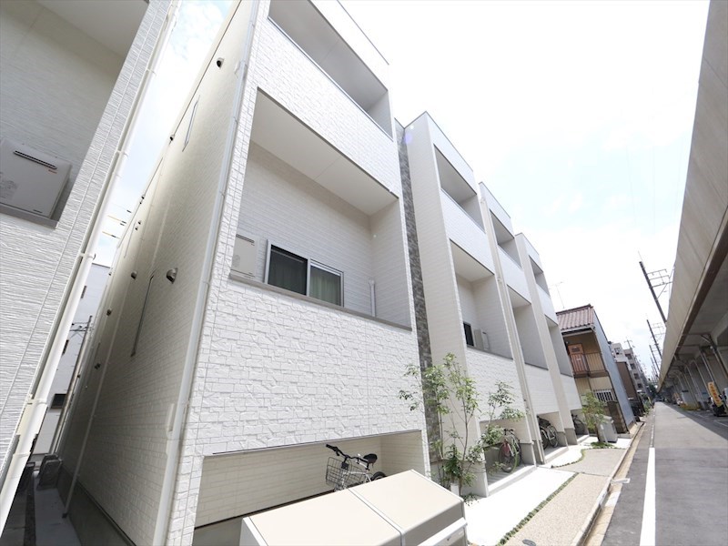 建物外観　外観　オートロック　宅配ＢＯＸ　光インターネット無料