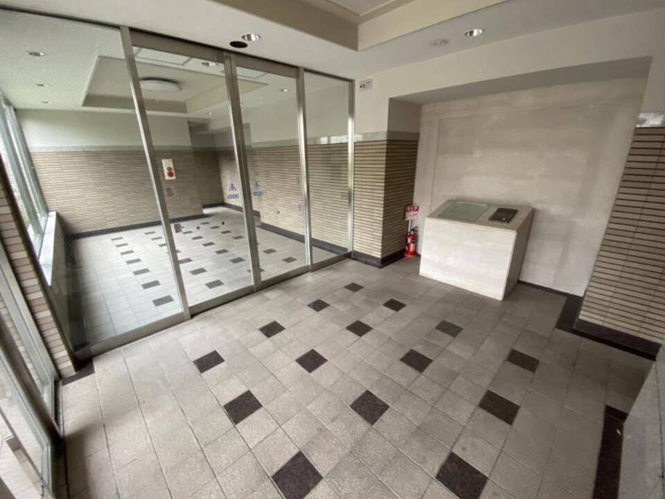 ロビー　エントランス