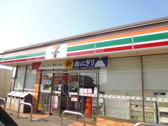 コンビニ　セブンイレブン練馬西大泉４丁目店（コンビニ）まで699m
