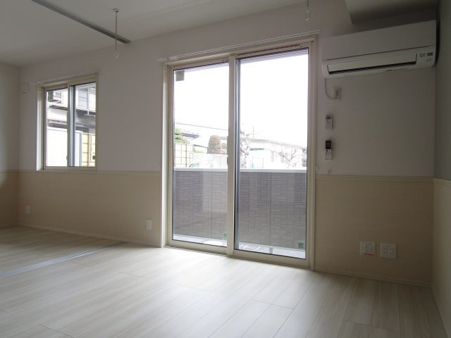 居室・リビング　※写真は同タイプのお部屋です。（参考）