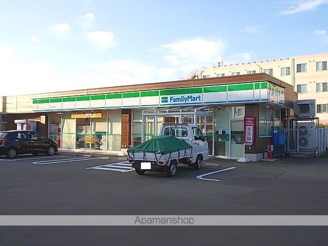 コンビニ　ファミリーマート秋田卸町店（コンビニ）まで600m
