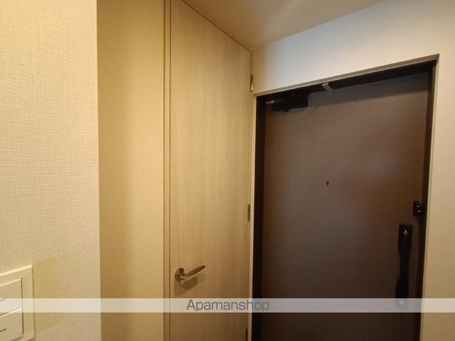 シーズンフラッツ青葉通一番町の玄関写真