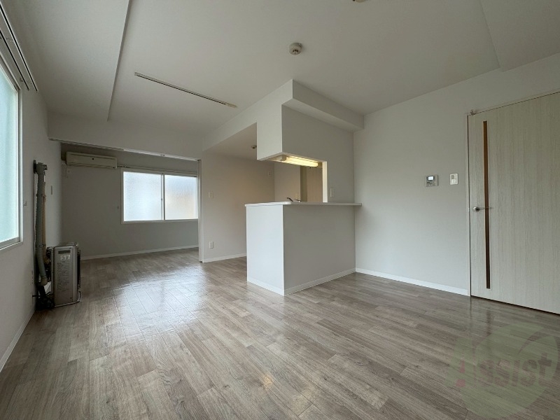 居室・リビング　広くてキレイなお部屋が広がっていて、充実した生活が送れそう。