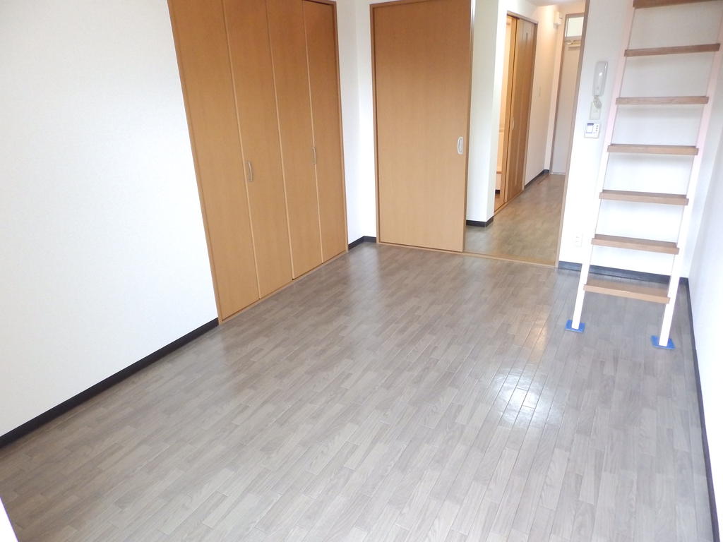 居室・リビング　フローリング