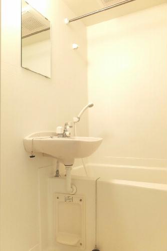 バス・シャワールーム　浴室換気乾燥機能付き