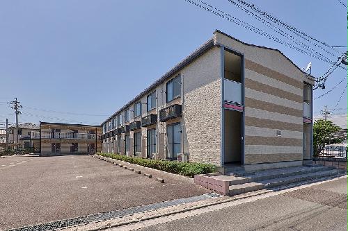 建物外観　WI－FI光インターネット環境完備。カードキー採用。