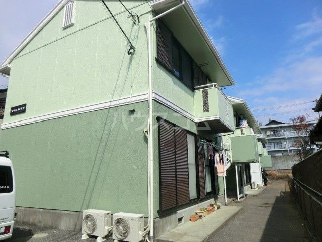 神奈川県南足柄市中沼（アパート）の賃貸物件の外観