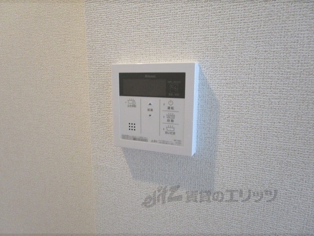 その他設備　給湯器リモコン